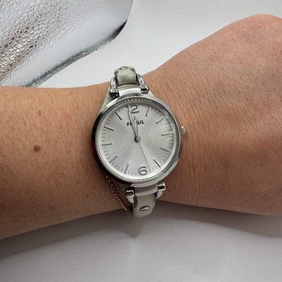 Fossil Women's Silver Watch - Picture 1 of 7
